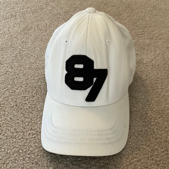 vintage looking hat with #87 on it, new condition